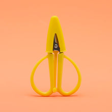 Load image into Gallery viewer, Wee Woobly Scissors