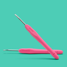 Load image into Gallery viewer, Sandy the Watermelon Crochet Kit
